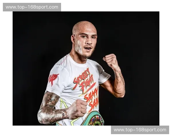 诸神黄昏与新王登基：阿拉佐夫与雅桑克莱的梦幻对决，谁才是真正的格斗天花板？